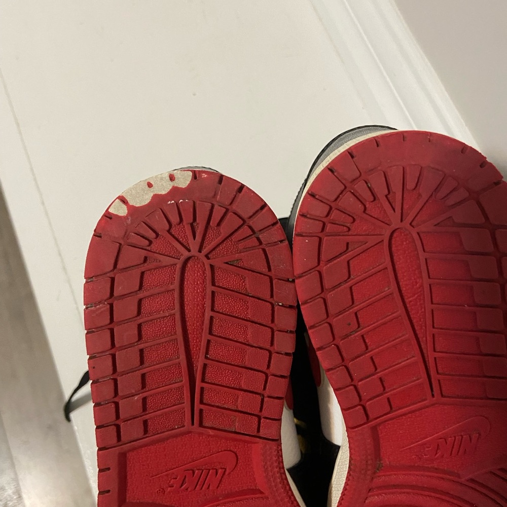 Nike Air Jordan 1 Mid GS Size 5Y - Picture 11 of 11